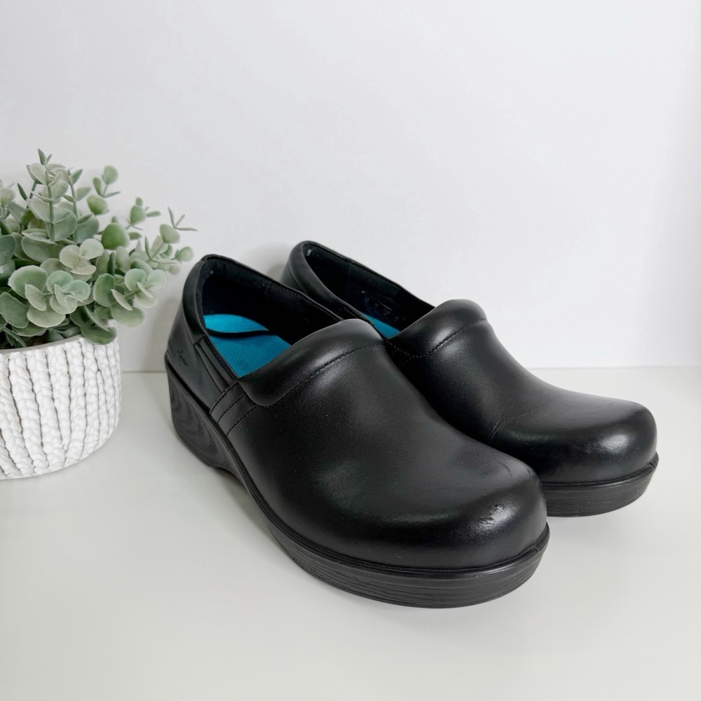 DrScholls Dynamo Women's Work Leather Clog Black 8M Nurse Slip/Oil Resistant